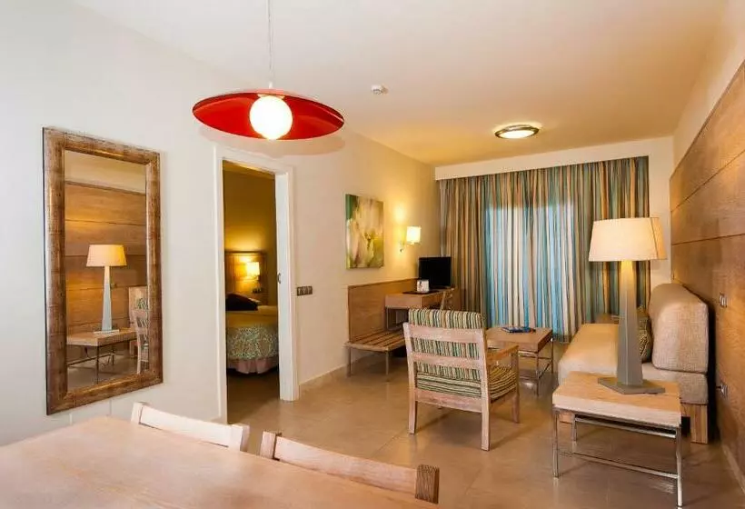 سوییت, Kn Hotel Arenas Del Mar Adults Only