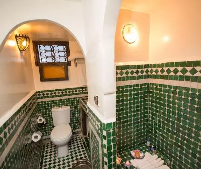 スタンダードルーム, Riad Ghita