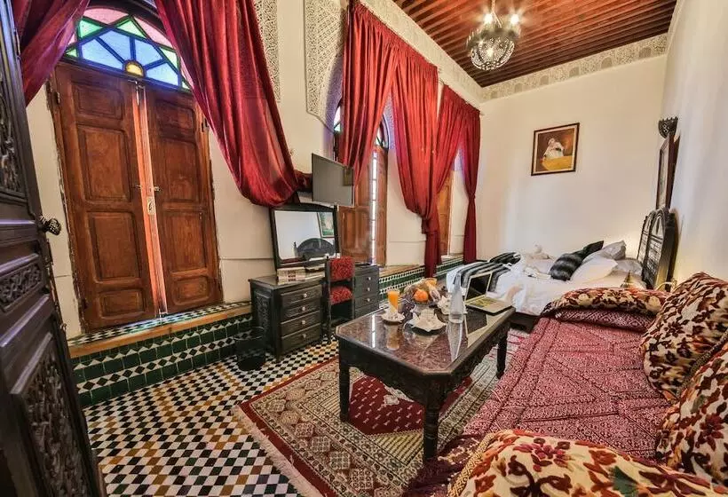 スイート, Riad Ghita