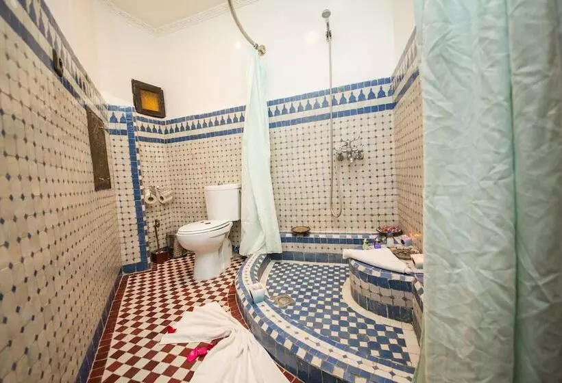 スイート, Riad Ghita