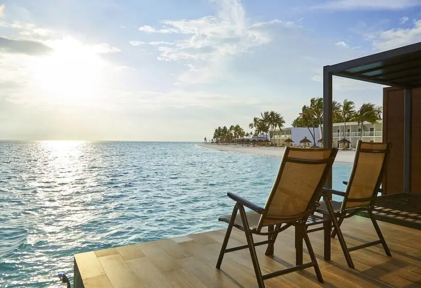 سوییت جونیور, Hotel Riu Atoll - All Inclusive