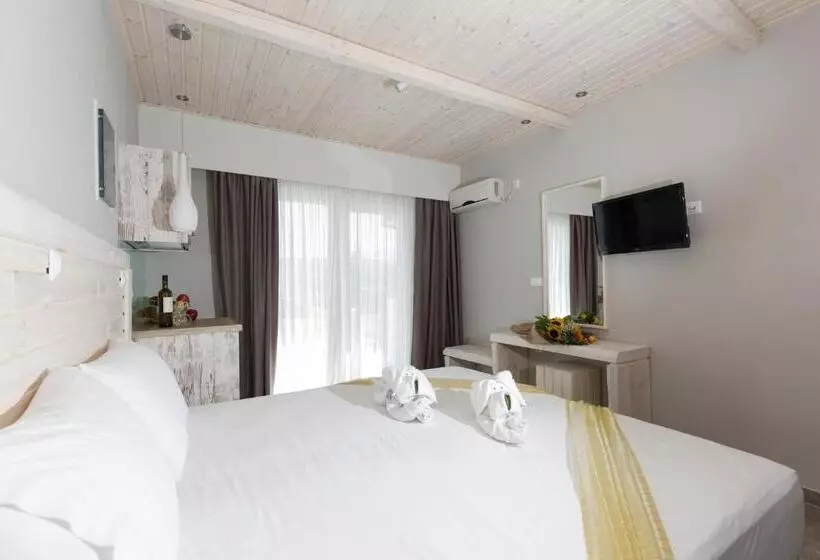 استودیوی استاندارد با چشم‌انداز دریا, Anthemis Hotel Apartments
