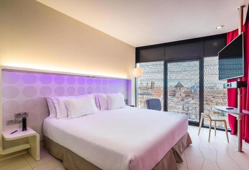 Номер Deluxe с Видом, Barcelo Raval