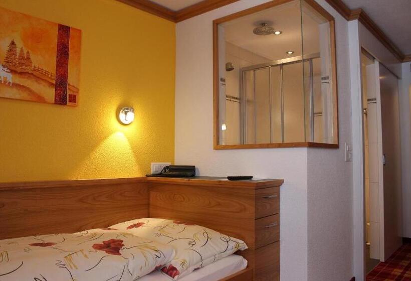 Standard Einzelzimmer mit Balkon, Christiania Saas Fee