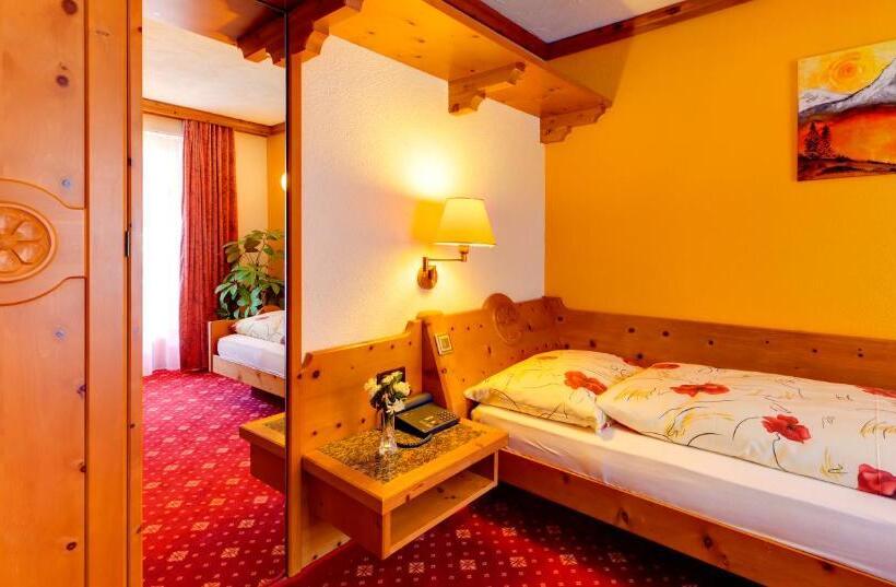 Standard Einzelzimmer mit Balkon, Christiania Saas Fee