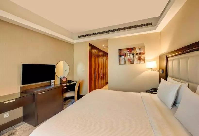 اتاق سوپریور با چشم‌انداز شهر, Copthorne Hotel Dubai