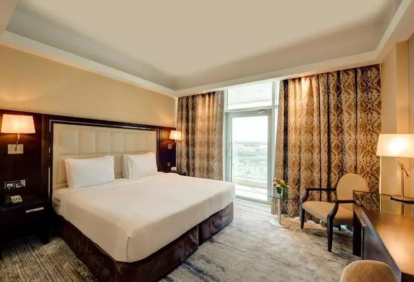 سوئیت مدیریتی 2 خوابه, Copthorne Hotel Dubai