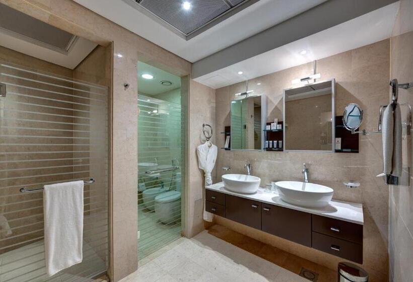 سوییت دوبلکس, Copthorne Hotel Dubai