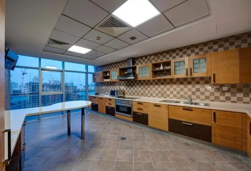 سوییت دوبلکس, Copthorne Hotel Dubai