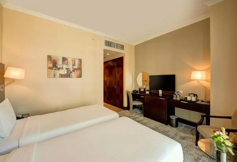 اتاق سوپریور با چشم‌انداز, Copthorne Hotel Dubai