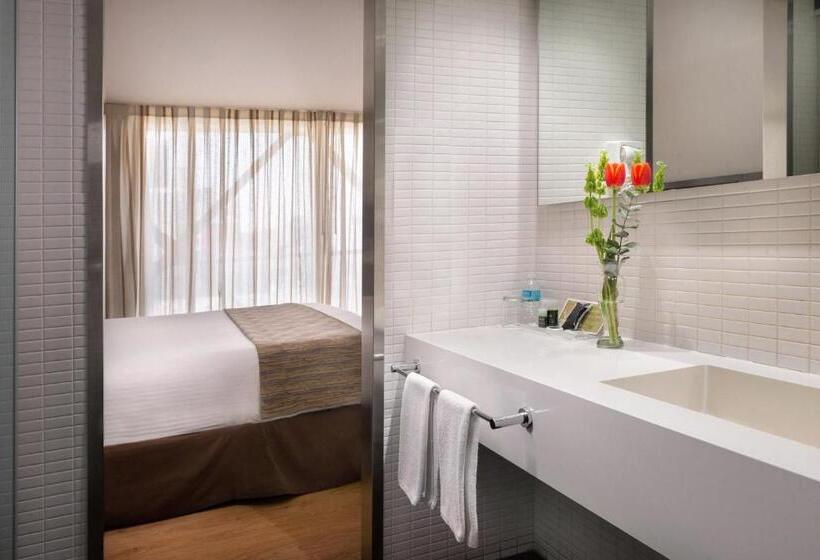 سوییت جونیور, Exe Suites Reforma