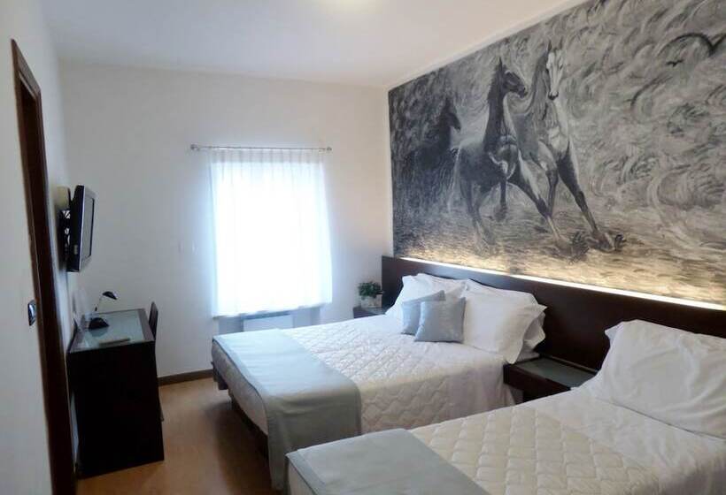 غرفة قياسية ثلاثية, Gattopardo