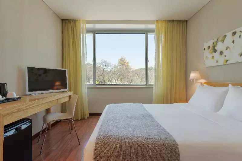 Comfort-huone, Hf Fenix Garden