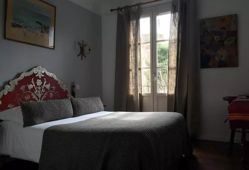 スタンダードルーム, Hôtel Des Templiers