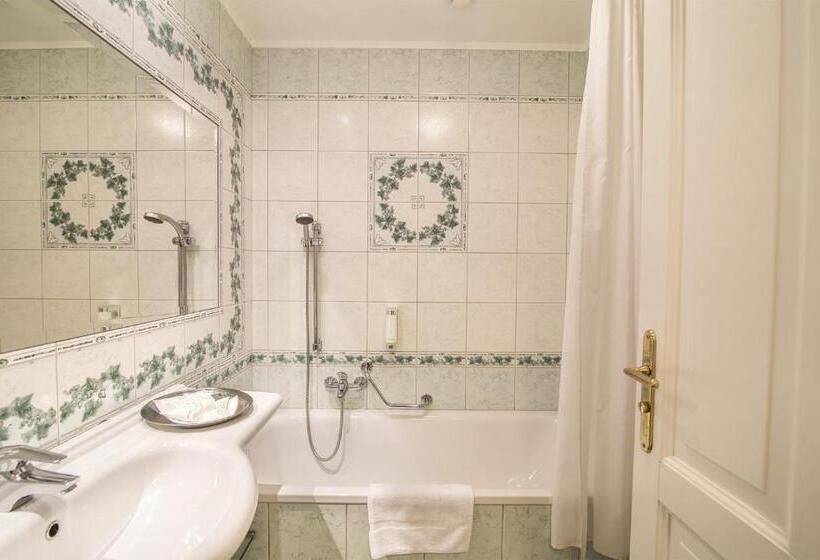 غرفة قياسية فردية, Karlsbad Grande Madonna