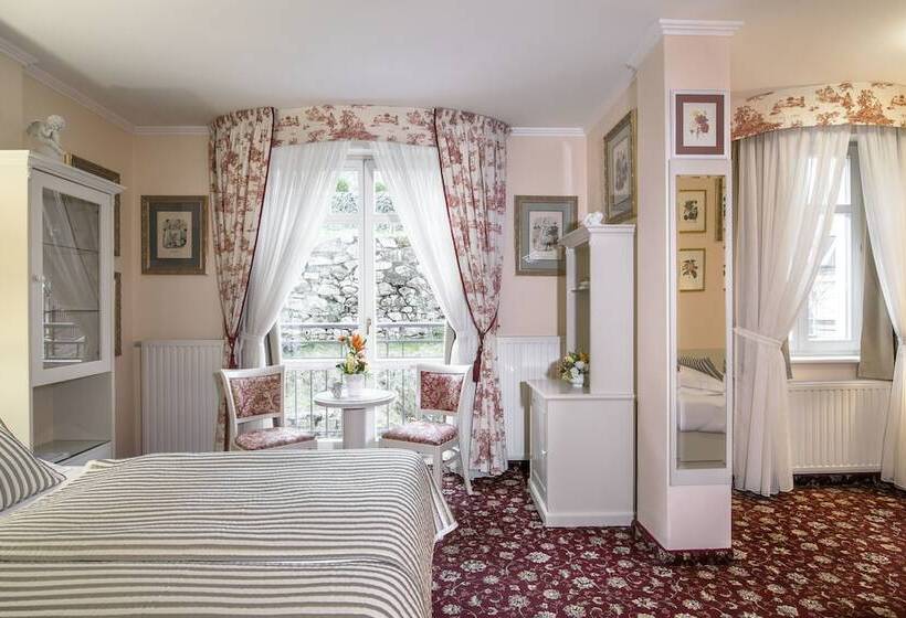 غرفة قياسية ثلاثية, Karlsbad Grande Madonna