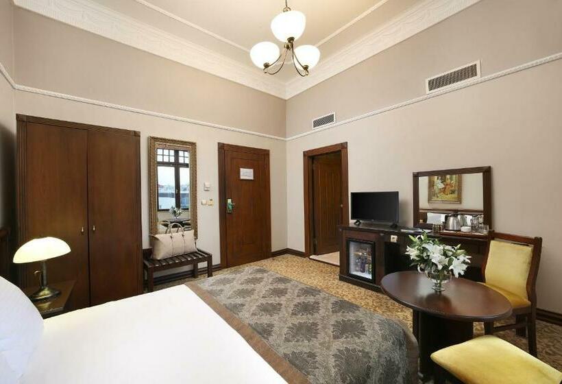 اتاق دلوکس با تخت کینگ و چشمانداز, Legacy Ottoman