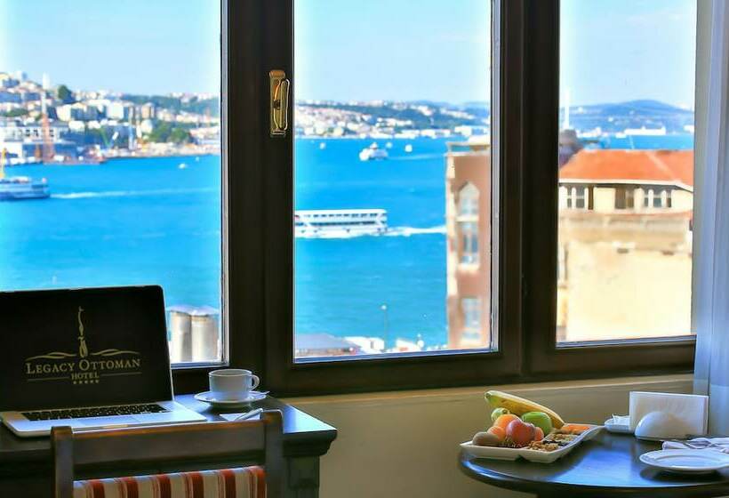 اتاق دلوکس با تخت کینگ و چشمانداز, Legacy Ottoman
