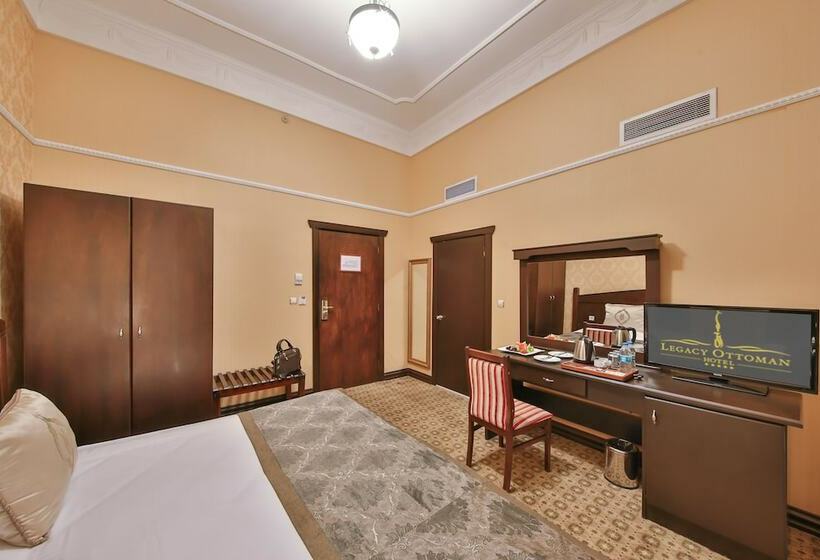 اتاق استاندارد با تخت بزرگ, Legacy Ottoman
