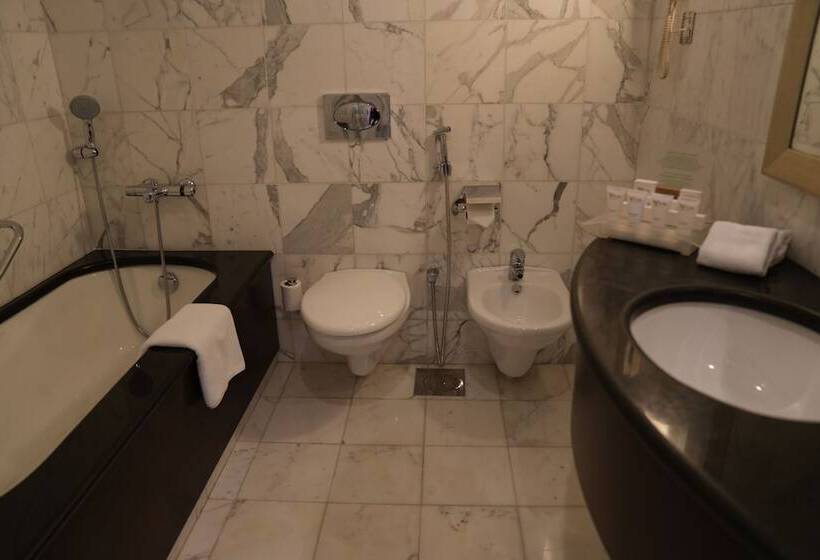 سوئیت رویال, Millennium Central Kuwait Downtown