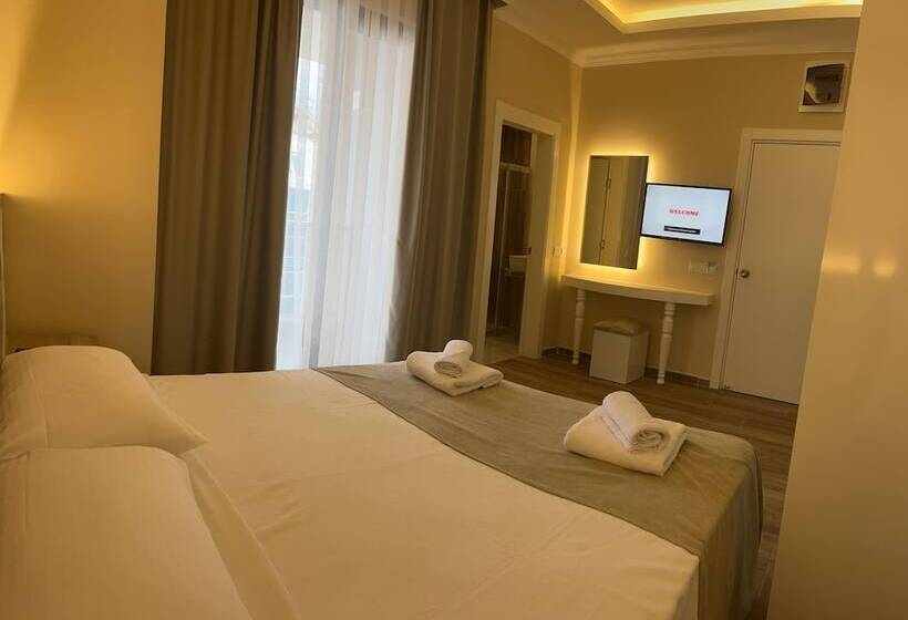 스탠다드 룸, Miss Cleopatra