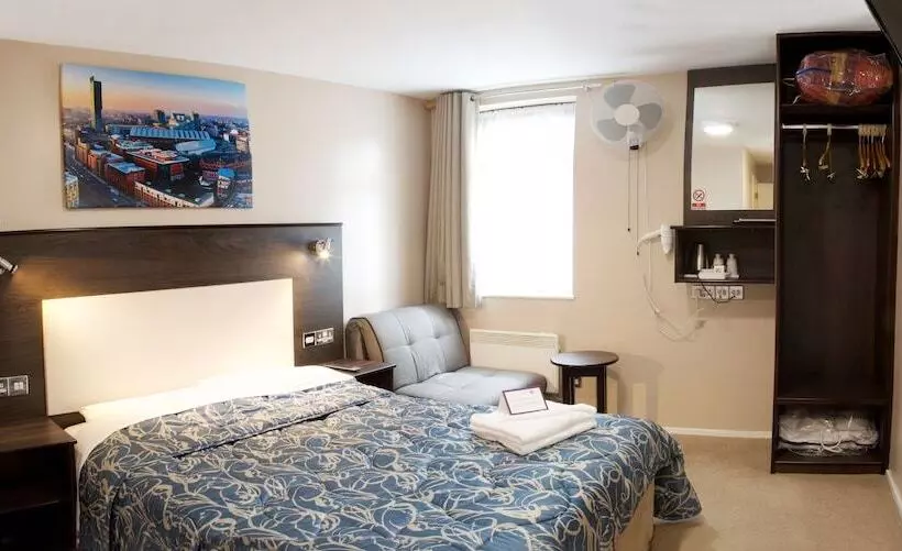 اتاق خانوادگی, Stay Inn Manchester