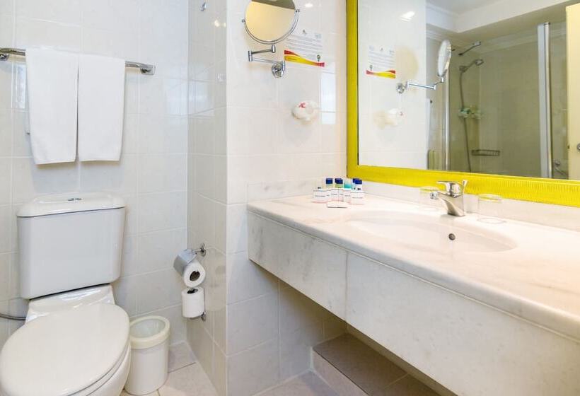 家庭间, Sunrise Resort