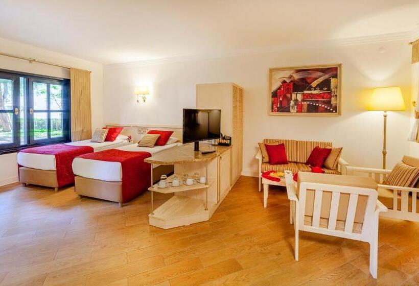 俱乐部房间, Sunrise Resort