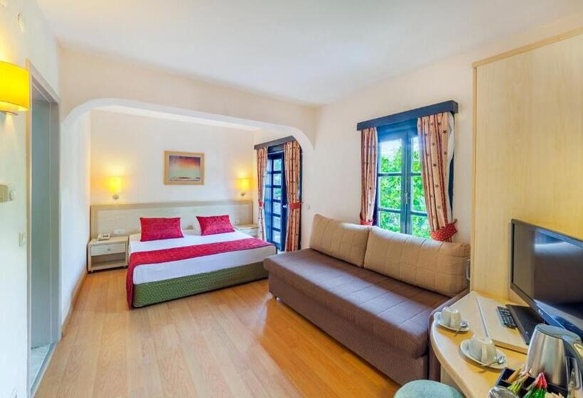 俱乐部房间, Sunrise Resort