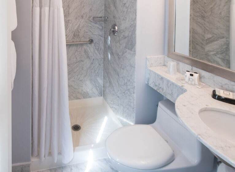 اتاق استاندارد با تخت دوبل, U Hotel Fifth Avenue, Empire State Building