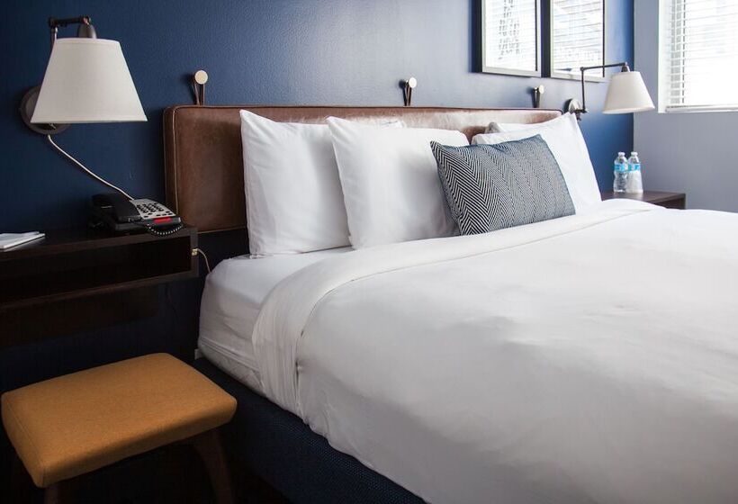 اتاق استاندارد با تخت دوبل, U Hotel Fifth Avenue, Empire State Building