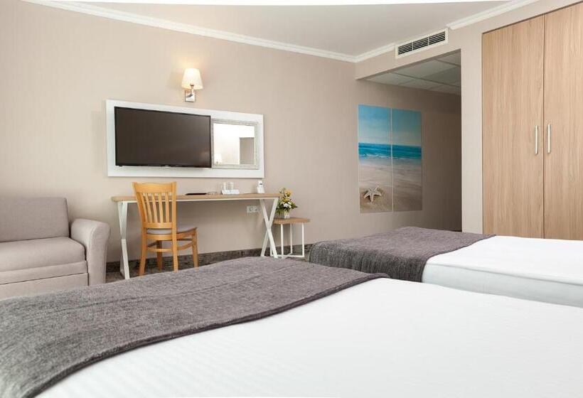 带海景的复工套房, Wela Premium All Inclusive