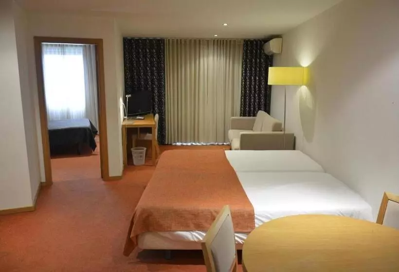 家族用アパートメント, Paredes Hotel Apartamento