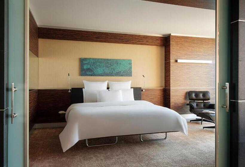 سوئیت اجرایی با چشمانداز دریا, Swissotel Buyuk Efes Izmir