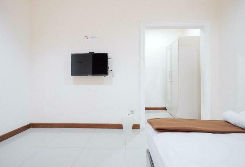 Номер Стандарт, Wisma Delapan Mitra Reddoorz