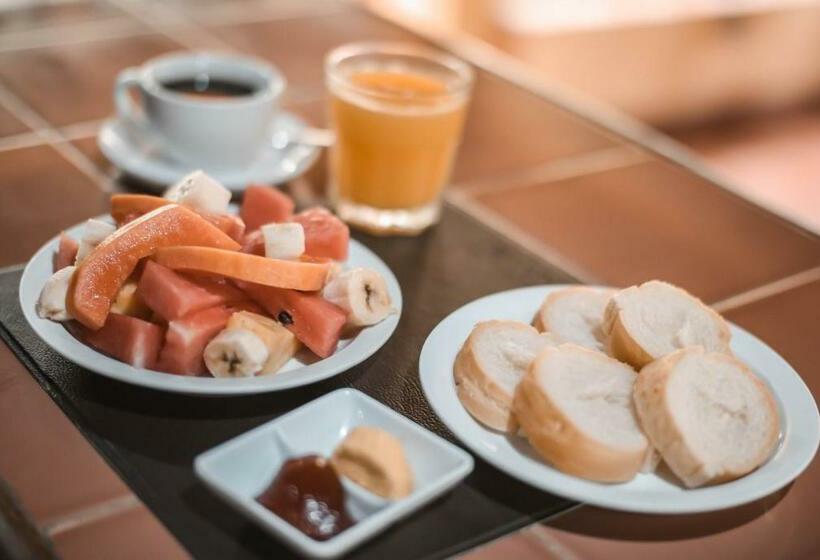 إستديو قياسى مزود بشرفة, Ritmo Tropical   Pool And Breakfast