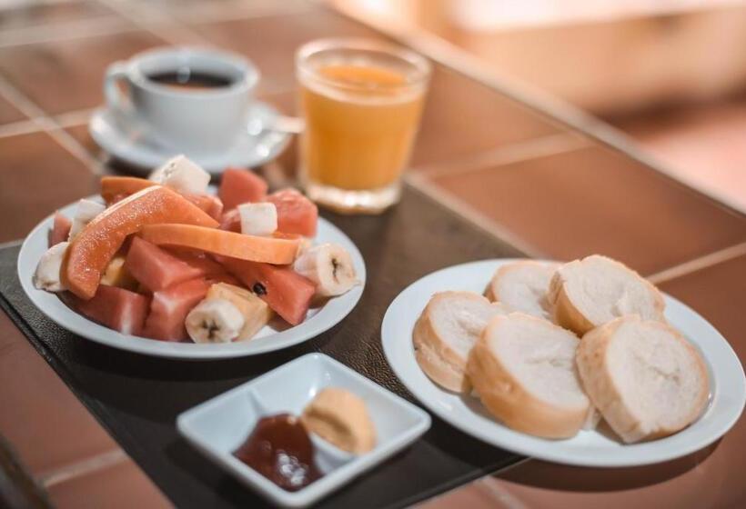 غرفة قياسية مطلّة علي حمام السباحة, Ritmo Tropical   Pool And Breakfast