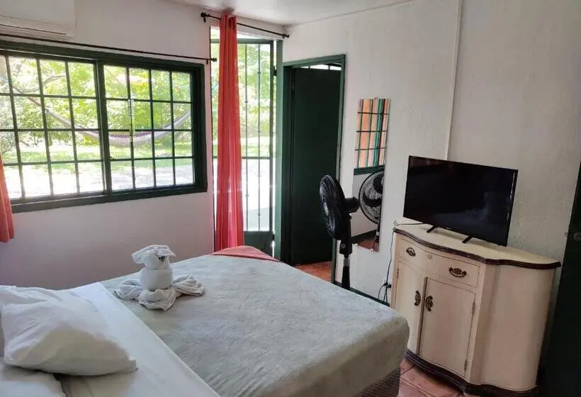 スタンダードインサイドビュールーム, La Puesta Del Sol B&b