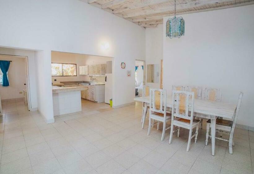 침실 1개 아파트, Marbelo Coveñas