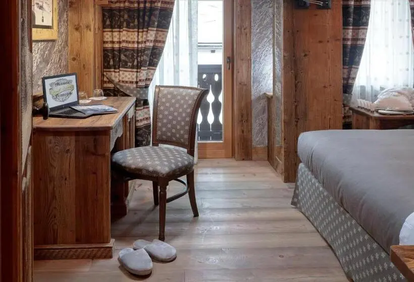 スパアクセス付スタンダードルーム, Matterhorn Retreat Francois Camere In Centro Cervina Con Colazione, Accesso Spa E Wifi