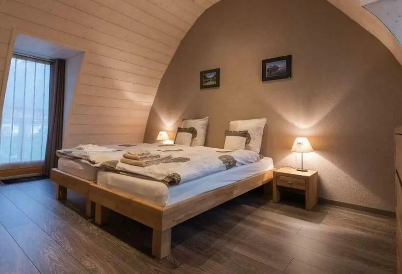 Standardzimmer mit Balkon, Bnb La Péniche