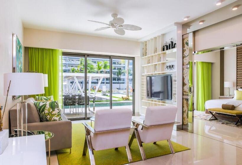 Swim-up suite, Garza Blanca Resort & Spa Cancun