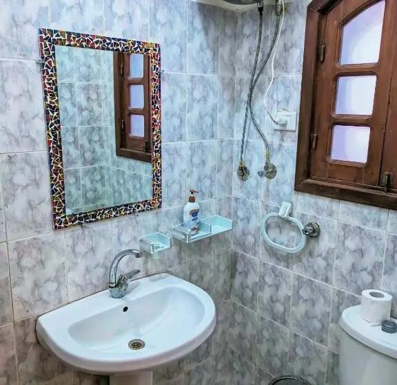 اتاق استاندارد سه نفره, Ghazala Oasis