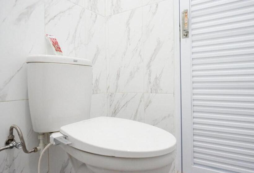 Номер Стандарт, Reddoorz Near Pasar Batang