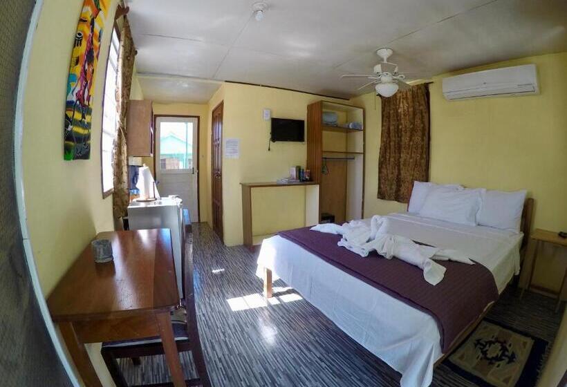 스탠다드 룸 바다 전망, Chila's Accommodations