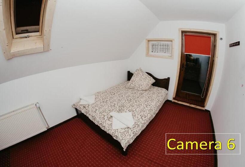 Номер Economy, Pensiunea La Sishe Valea Putnei