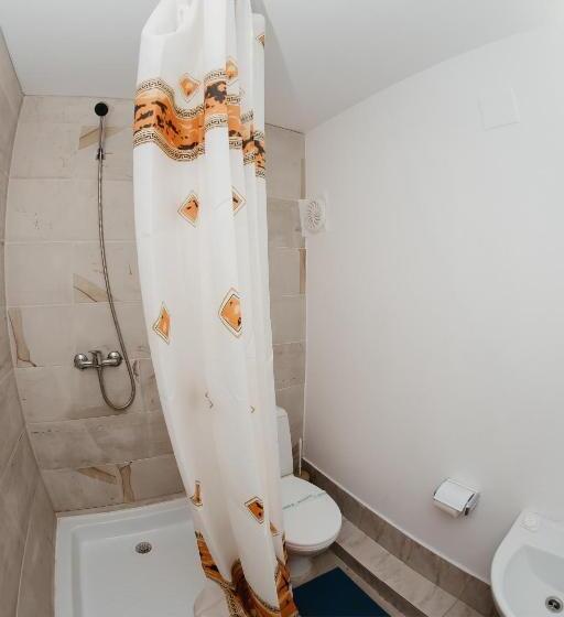 Номер Economy, Pensiunea La Sishe Valea Putnei