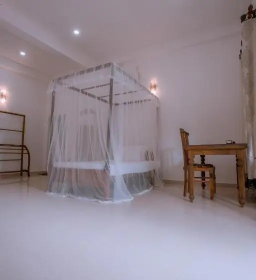 اتاق خانوادگی, Paradise Bungalow