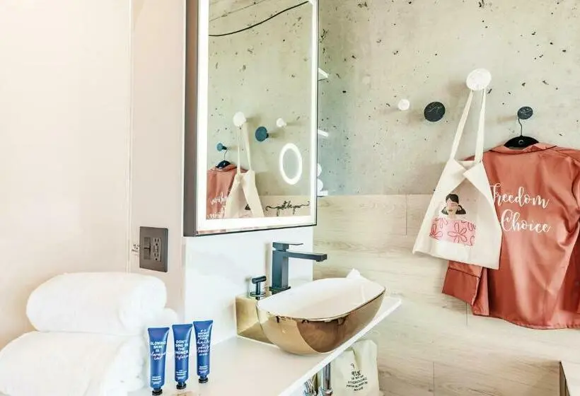 キングサイズベッドのスタンダードルーム, Kompose Boutique Hotel Sarasota