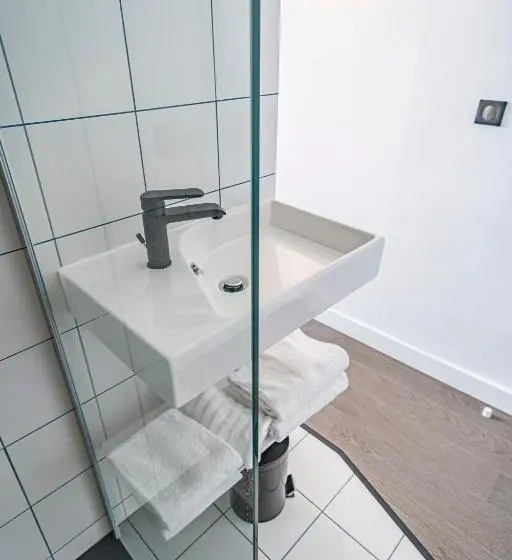 اتاق کلاسیک سه تخته, Monsieur Miot Concept Hotel Bastia Centre